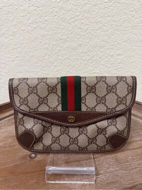 Gucci Beige GG Canvas Clutch with Green & Red Web Stripe